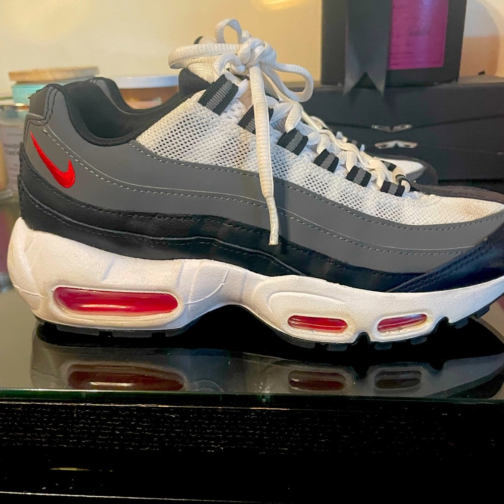 Nike women’s air max